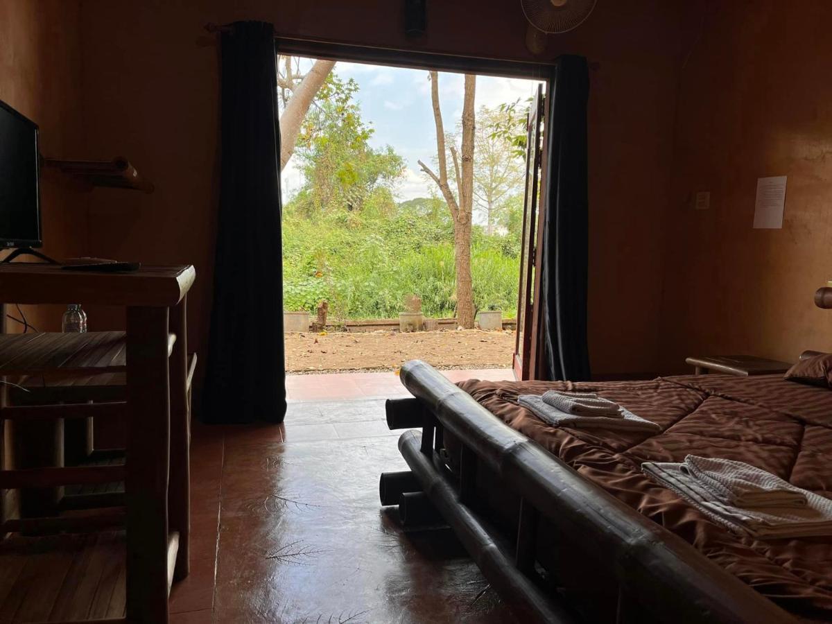 Akha River House Чианг Рай Екстериор снимка