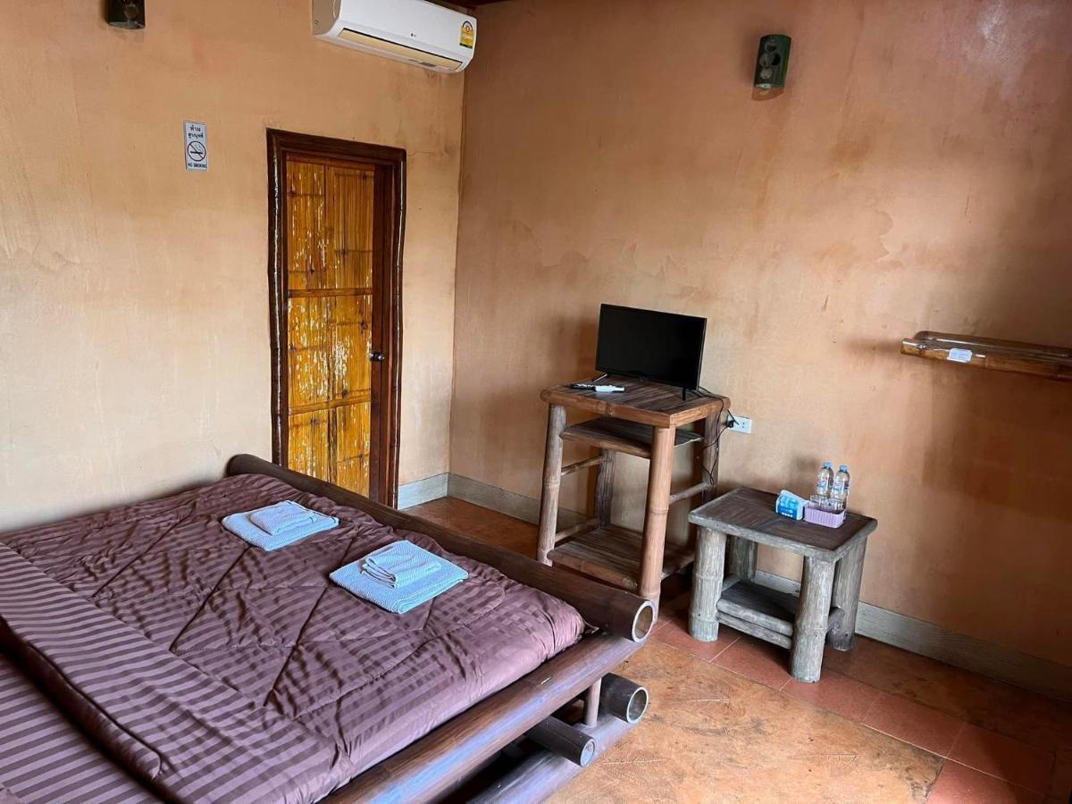 Akha River House Чианг Рай Екстериор снимка