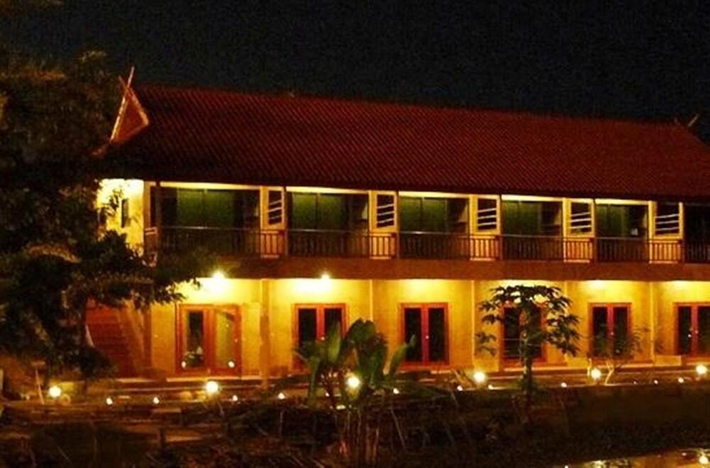 Akha River House Чианг Рай Екстериор снимка