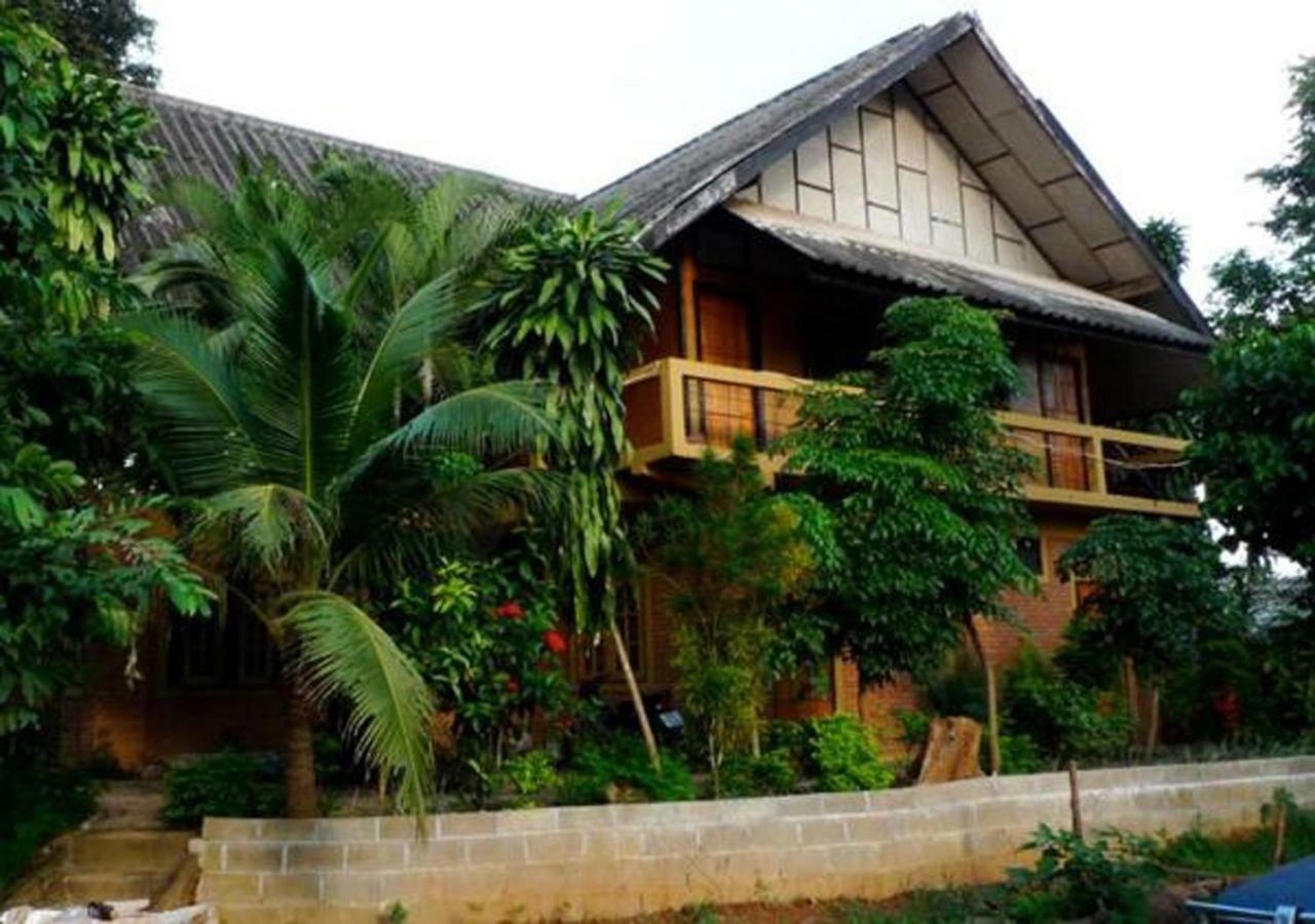 Akha River House Чианг Рай Екстериор снимка