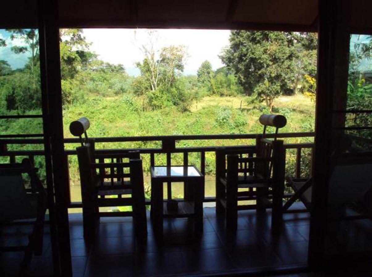 Akha River House Чианг Рай Екстериор снимка